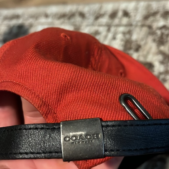 Coach hat - Picture 2 of 5